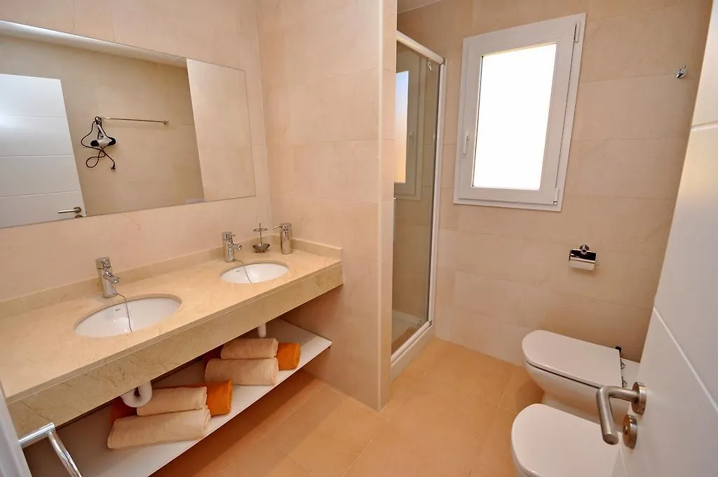 Residence Club Deluxe 萨若皮塔 公寓